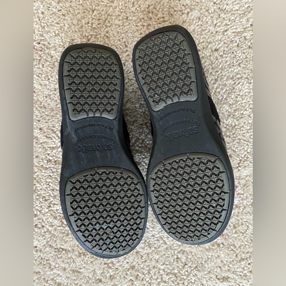 Black Rose Softwalk clogs NWOT - Picture 3 of 4